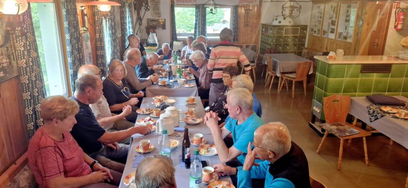 Kaffee und Kuchen Sommertreff Ski-Oldies