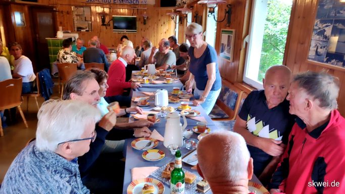 Arbeiten und Feiern Aug25
